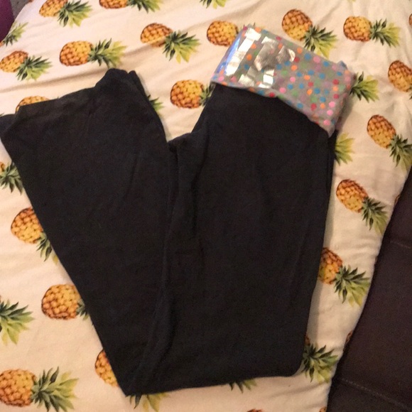 VS Pink bootcut leggings - Picture 2 of 3